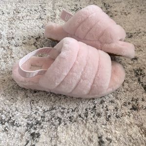 BRAND NEW UGG SLIPPERS. Size 8